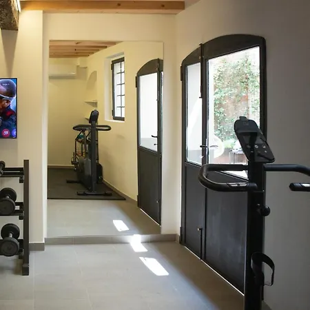 Apartamento Ghiara Historic Center *